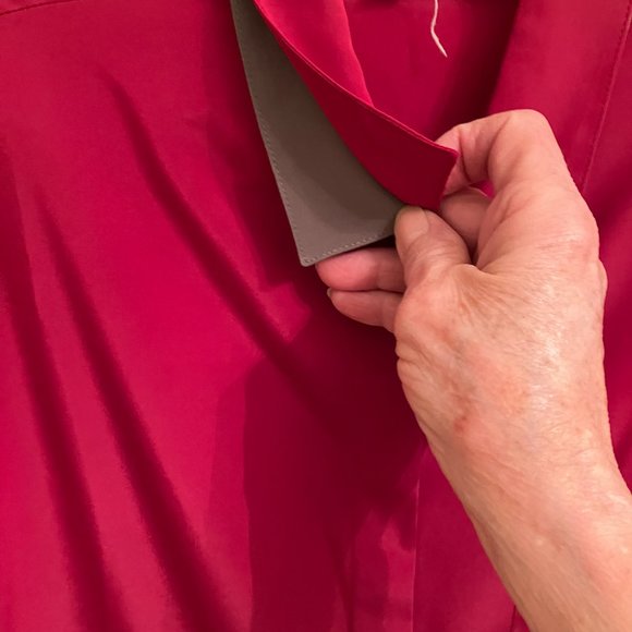 KARA size 5/6 burgundy with army green(?) accents - Picture 2 of 5